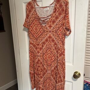 Maurices Orange and Red Patterned Short Sleeve Dress